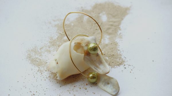 arracada perla verde con concha ostion